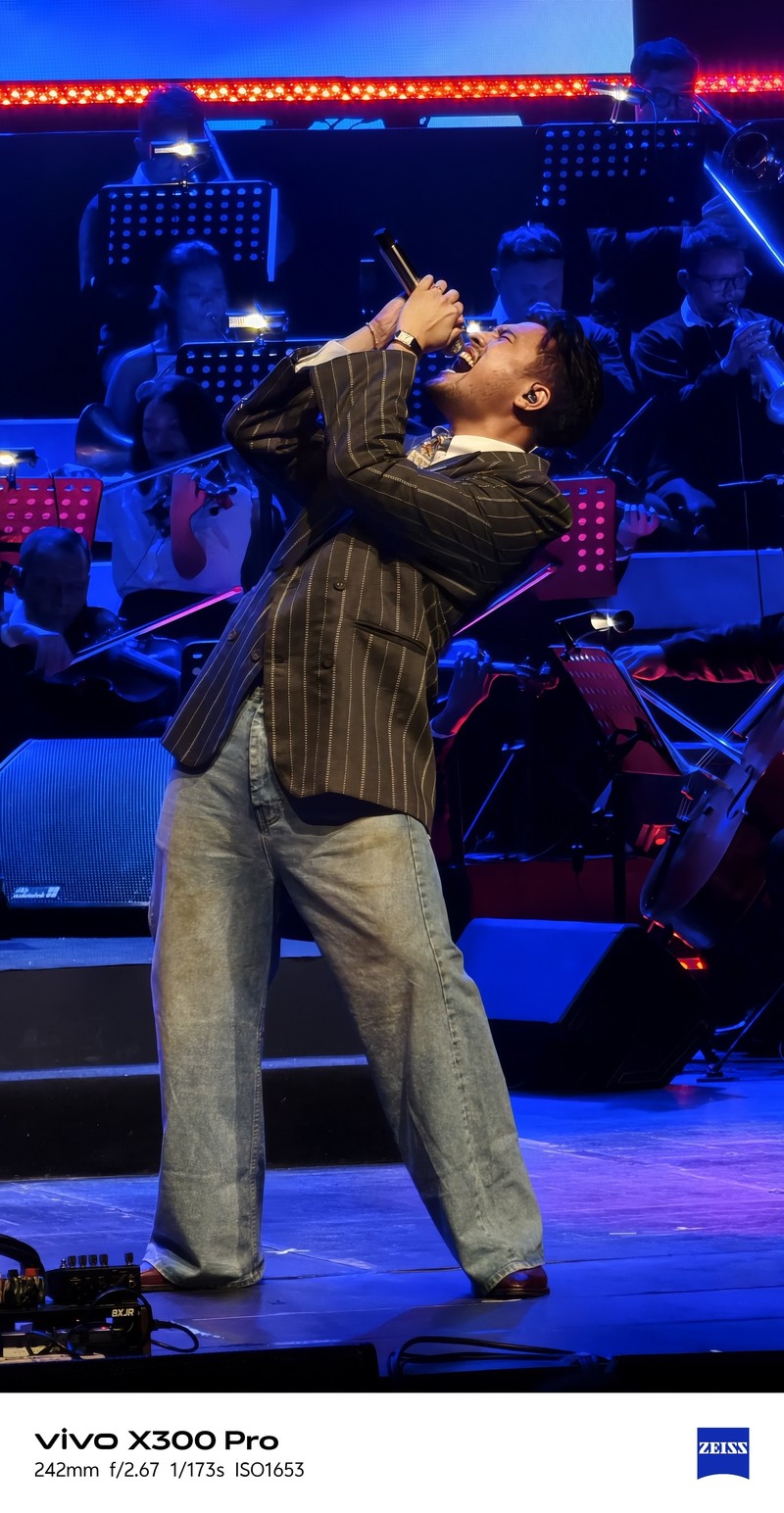 Vivo X300 Pro di konser Symphonesia