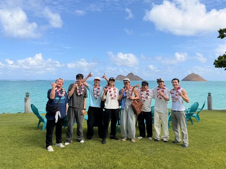 Serunya Wooga Squad Liburan ke Hawaii, V BTS-Park Seo Joon Pamer Kekompakan