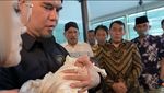 Momen Ahmad Dhani-Mulan Adopsi Bayi Siti Aminah, Gelar Pengajian Gunting Rambut