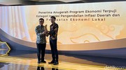 Program Ki Pinter Bedas Antar Pemkab Bandung Raih detikJabar Awards 2025