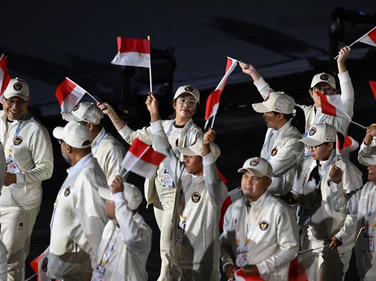 Gaya Atlet Indonesia di SEA Games 2025, Pakai Jersey Karya Didit Hediprasetyo