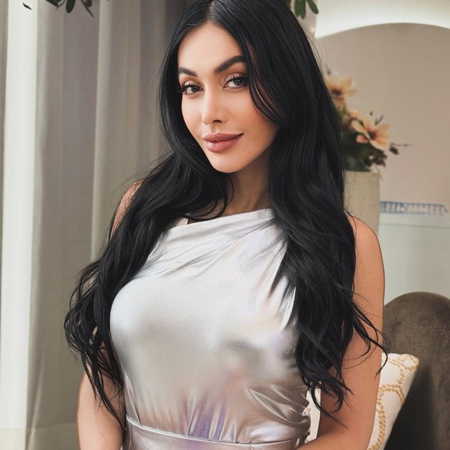 Alasan Denada Operasi Lagi, Kini Bagian Dada