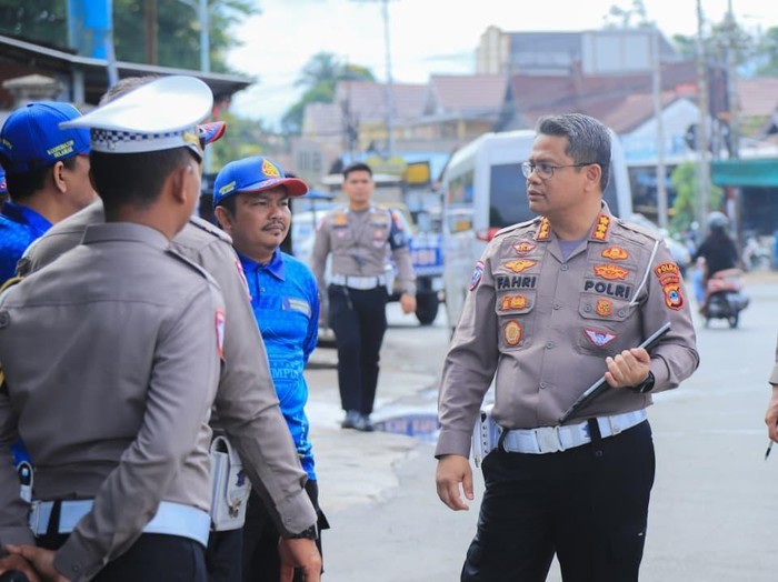 Dirlantas Polda Kalsel Kombes M. Fahri Siregar.