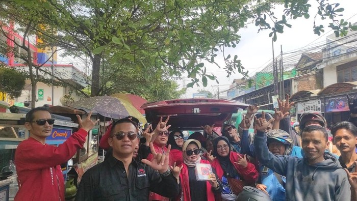 DPC PDIP Bandung Barat Gelar Dapur Umum Gotong Royong untuk Masyarakat