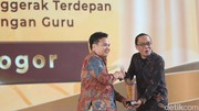 Lindungi Guru, DPRD Kota Bogor Raih detikJabar Awards 2025