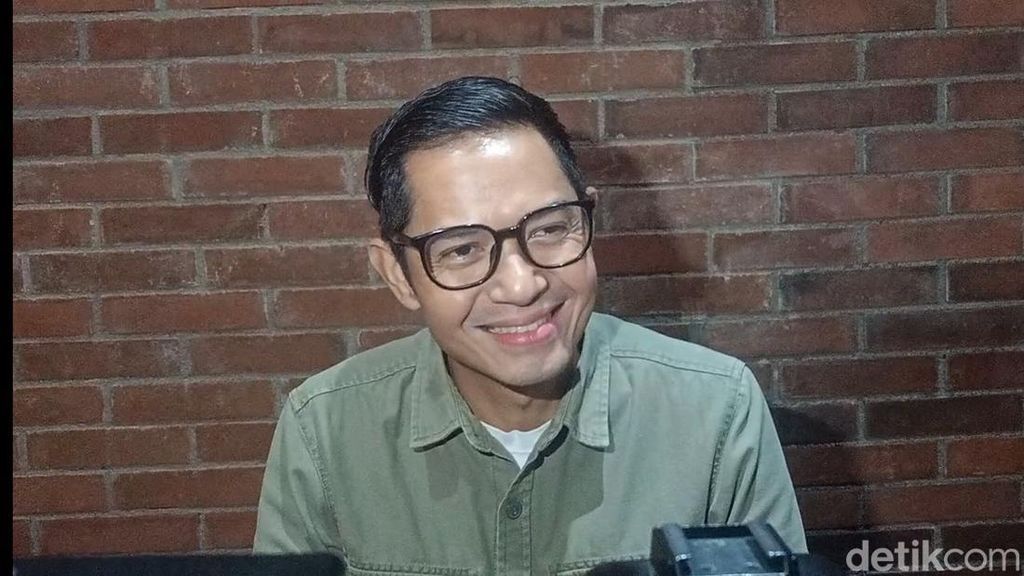 Keluarga Dude Harlino di Padang Terdampak Banjir-Longsor, Akses Lumpuh Total