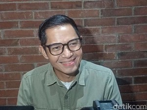 Keluarga Dude Harlino di Padang Terdampak Banjir-Longsor, Akses Lumpuh Total
