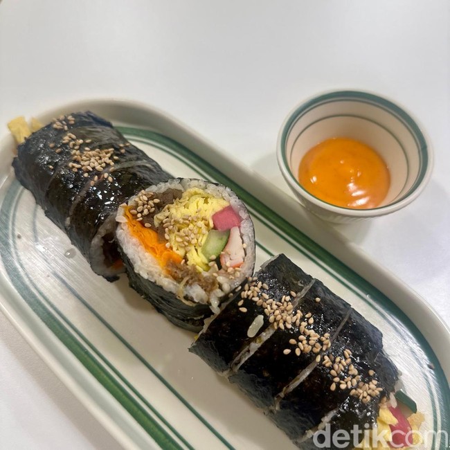 Yummy! Ada Bulgogi Gimbab dan Rose Tteokbokki Mantul di Depok
