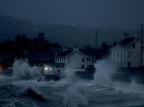 Badai Bram Hantam Inggris, Peringatan Bahaya bagi Warga