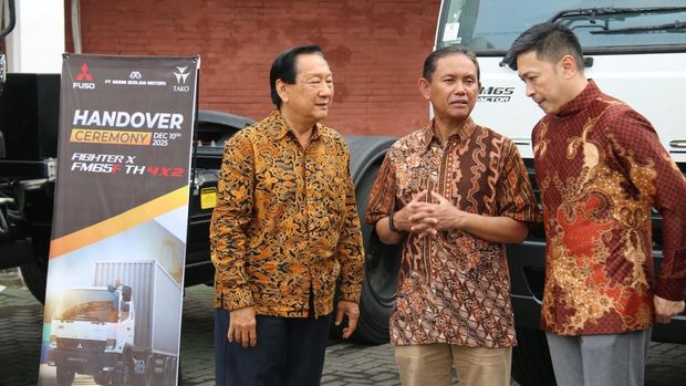 Handover Mitsubishi Fuso Fighter X.