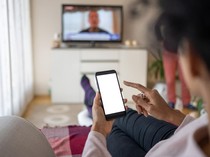 Kepala Dinas Perpustakaan Jakarta Singgung Fenomena Popcorn Brain, Apa Itu?