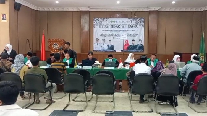 197 Pasutri di Lebak Ikut Isbat Nikah Massal, Ada yang Sudah 35 Tahun Menikah