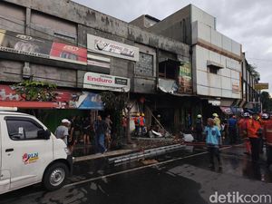 Sempat Terdengar Ledakan Sebelum Bengkel Motor di Gilingan Solo Terbakar