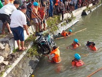 Detik-detik Laka Motor Bikin 4 Orang Terpental ke Sungai Bantul hingga 1 Tewas