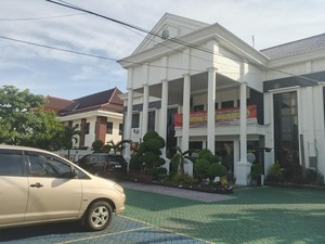 Bupati Sampang Gagal Diperiksa di Kasus Dugaan Korupsi RSUD dr Moh Zyn