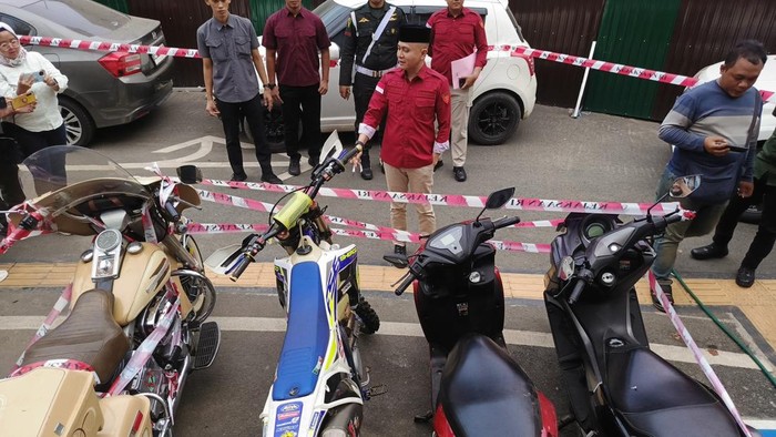 Kejati Sita Mobil hingga Harley Davidson Milik Eks Bupati Pesawaran