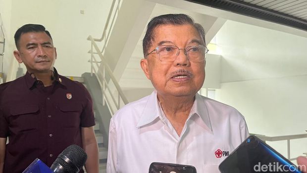 Ketua PMI Jusuf Kalla Ketua PMI Jusuf Kalla