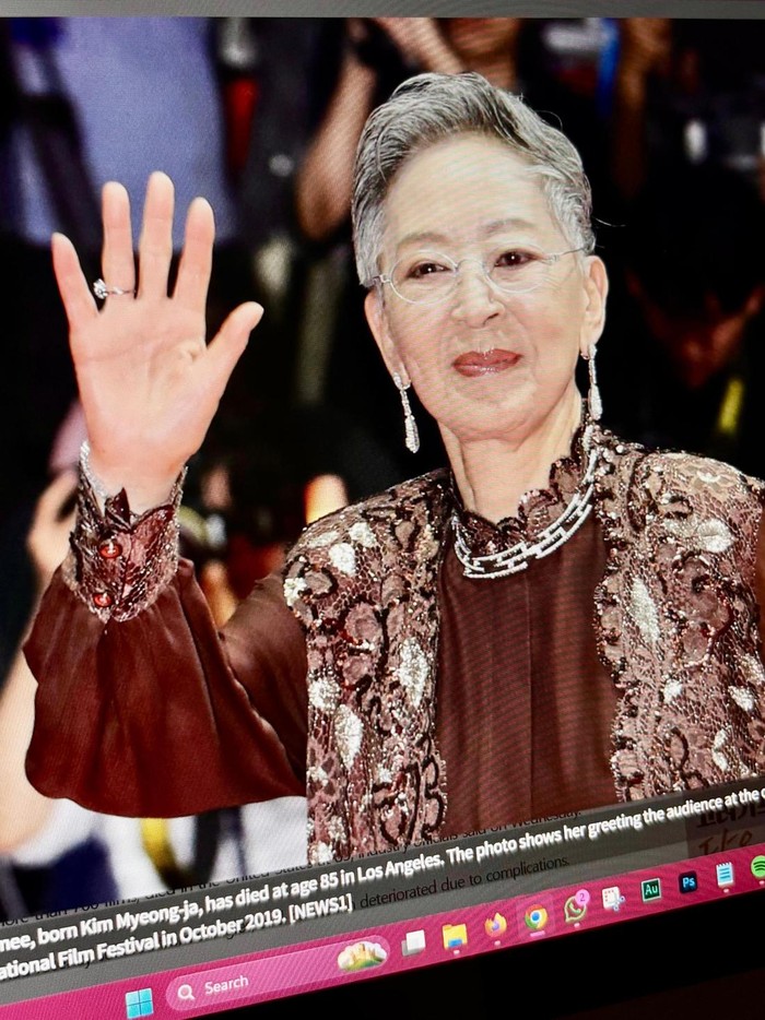 Reproduksi foto aktris Korea Selatan Kim Ji Mee. Sumber foto asli: OSEN, direproduksi dari artikel Korea JoongAng Daily pada Rabu (10/12/2025).