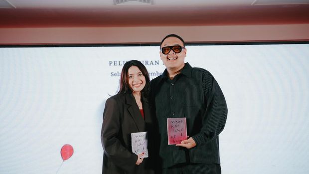 Marchella FP Terbitkan Buku Baru Maaf Aku Lahir ke Bumi Marchella FP Terbitkan Buku Baru Maaf Aku Lahir ke Bumi pada Selasa (9/12)