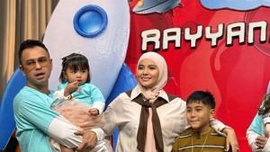 Dalam Instagram miliknya, Meisya Siregar, menuliskan pujian untuk sahabatnya, Raffi Ahmad. Ia kagum dengan kerja keras Raffi Ahmad selama ini. Foto: dok instagram Meisya Siregar