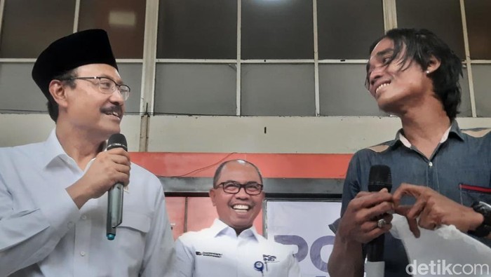 Mensos Pastikan Penyaluran BLT Rp 900 ribu di Kantor Pos Tepat Sasaran