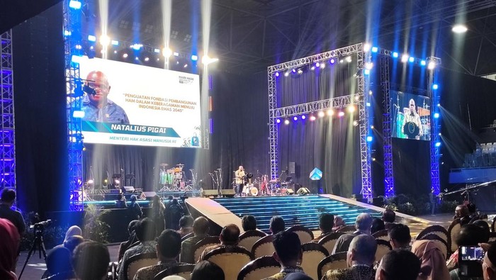 Natalius Pigai: HAM Itu Aset Termahal di Dunia yang Kita Punya