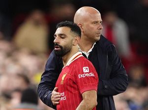 Salah Akan Bertahan di Liverpool, asal Slot Pergi Lebih Dulu