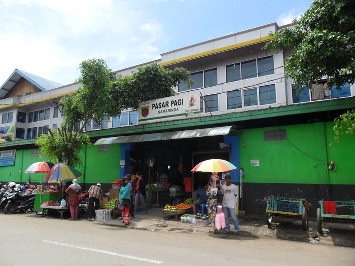 Pasar Pagi Samarinda sebelum direvitalisasi.