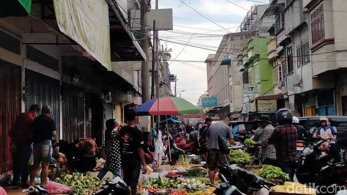 Stok Menipis, Harga Sayur Gunung Melonjak di Pasar Tavip Binjai
