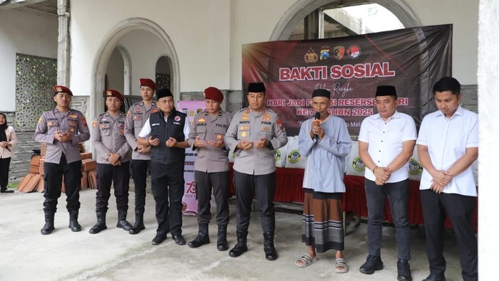 Polres Kediri Bangun Sumur Bor untuk Masjid, Warga Kini Nikmati Air Bersih