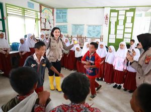 Saat Anak di Agam Trauma hingga Bertanya Apa Doa Supaya Hujan Berhenti