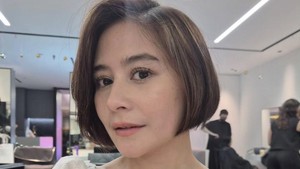 Prilly Latuconsina tampil segar dengan rambut pendek barunya yang makin bold. Foto: Instagram @omara.esteghlal