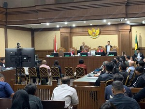 Kurir Ini Akui Antar Rp 1,2 M ke Terdakwa Rintangi Penyidikan 3 Kasus Korupsi