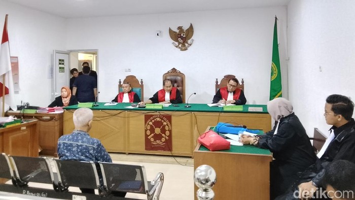 Sidang Eks Dirjen Kemenhub Dugaan Korupsi LRT Ditunda karena Terdakwa Sakit