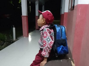 Sosok Farel di Mata Guru, Siswa SD di Sigi yang Berangkat Sekolah Jam 3 Pagi