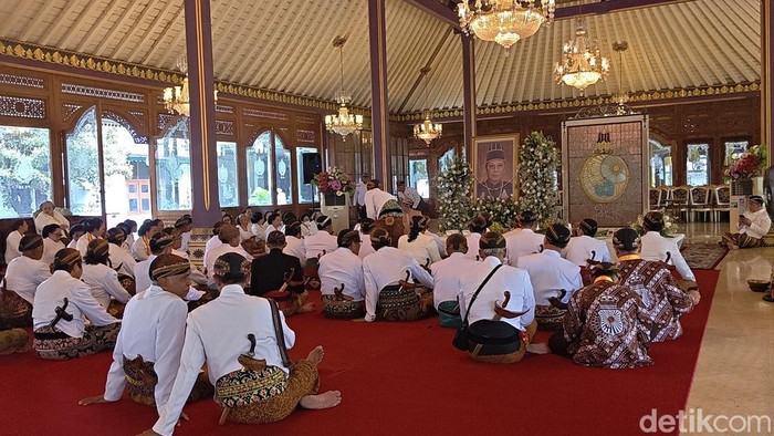 Alasan LDA Keraton Solo Gelar Peringatan 40 Hari Wafat PB XIII Hari Ini