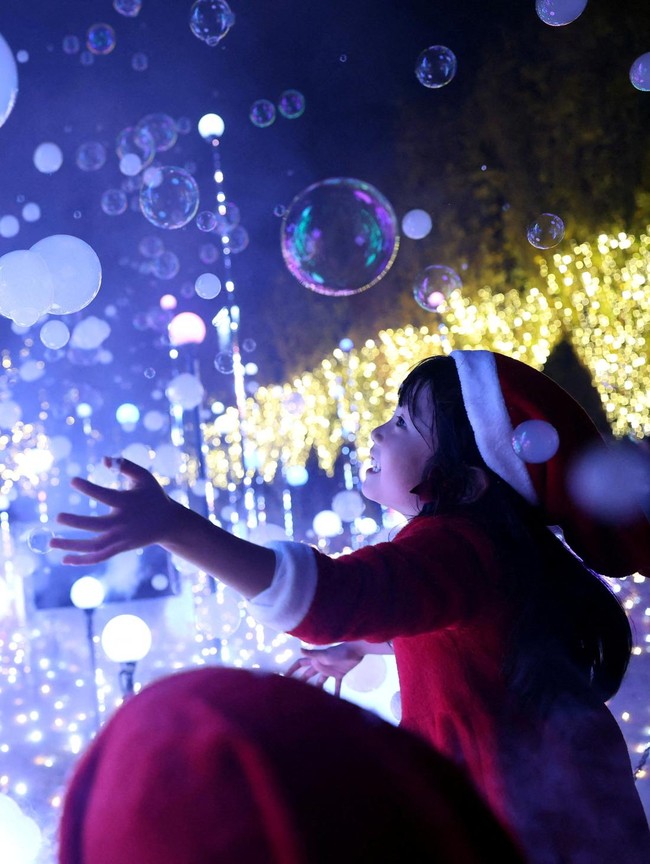 Tokyo Hadirkan Suasana Musim Liburan Penuh Cahaya