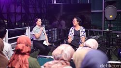 Trinity Ngobrol Tips Menulis Perjalanan di Kantor detikcom