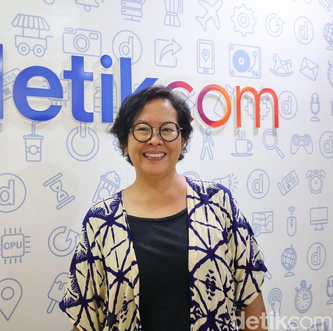 Trinity Ngobrol Tips Menulis Perjalanan di Kantor detikcom