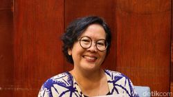 Trinity Ngobrol Tips Menulis Perjalanan di Kantor detikcom