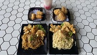Karena mengusung konsep retro disko, nama makanannya juga tak kalah lucu. Ada Mie Goyang, Mie Manja, sampai Ice DJ. Kisaran harga menunya dari Rp 12 ribuan saja. Foto: detikFood