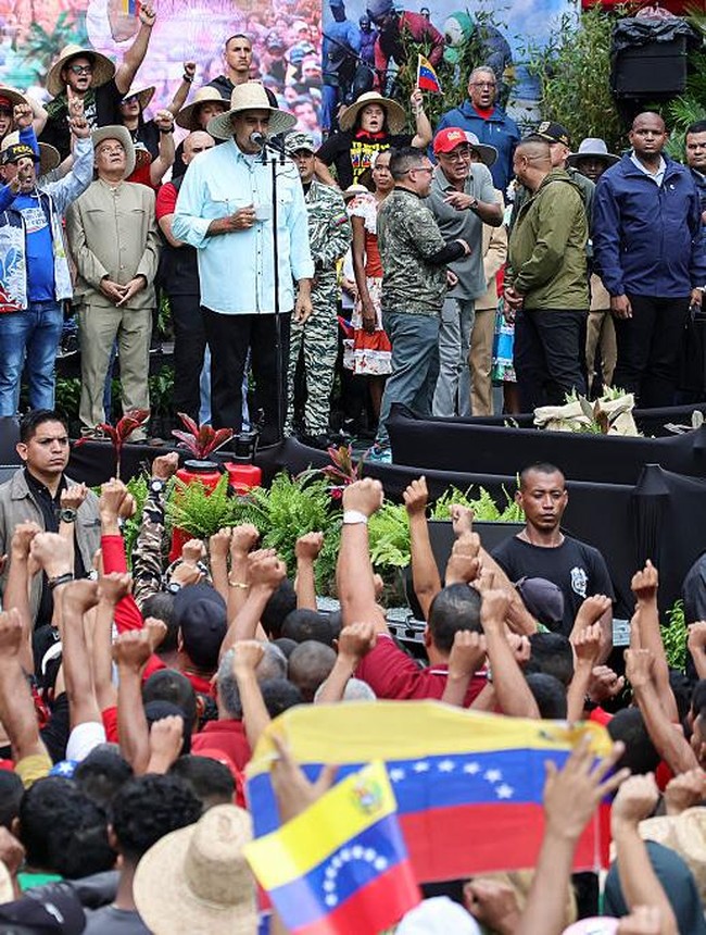 Maduro Pimpin Peringatan 166 Tahun Pertempuran Santa Ines
