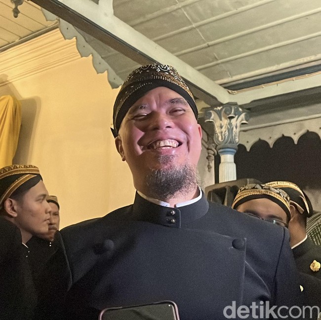 Alasan Ahmad Dhani Adopsi Bayi Perempuan