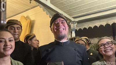 Alasan Ahmad Dhani Adopsi Bayi Perempuan
