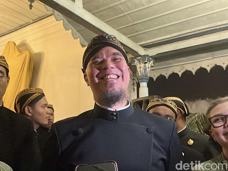 Alasan Ahmad Dhani Adopsi Bayi Perempuan