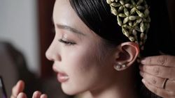 Semua Mata Tertuju ke Kecantikan Amanda Zahra saat Siraman