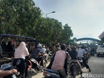 Antrean di SPBU Langsa Mengular, Mayoritas Sepeda Motor