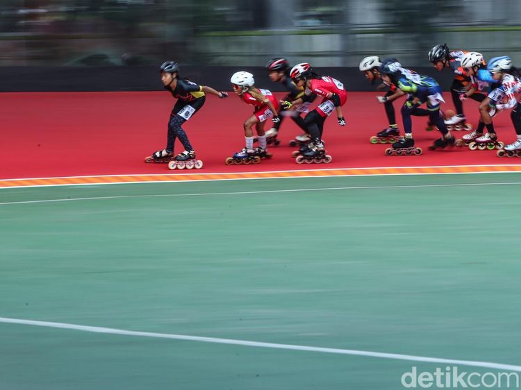 Atlet Sepatu Roda Tancap Gas di Kualifikasi Porprov Jabar