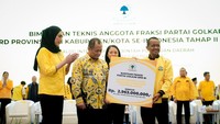 Pada kesempatan itu, para kader juga melakukan aksi gotong royong dan berhasil mengumpulkan donasi lebih dari Rp3 miliar untuk membantu korban bencana di Pulau Sumatra.