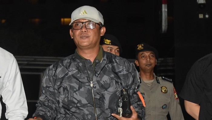 Emas hingga Uang Tunai Disita KPK Saat OTT Bupati Lampung Tengah